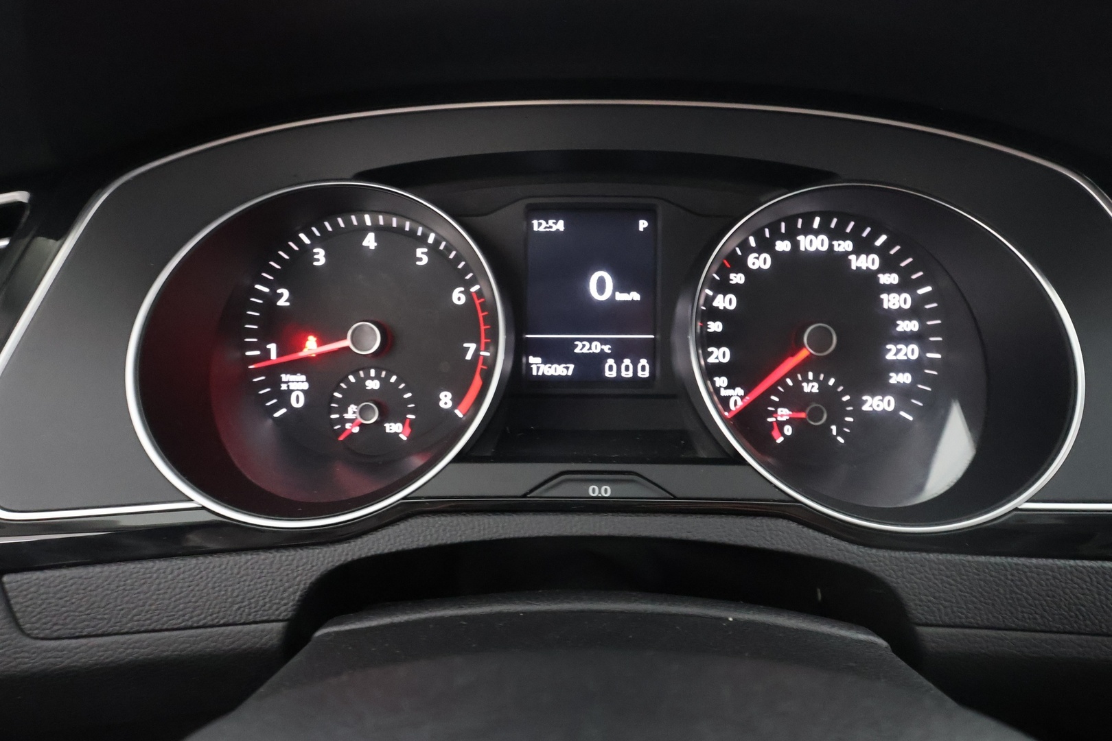 VOLKSWAGEN Passat 13
