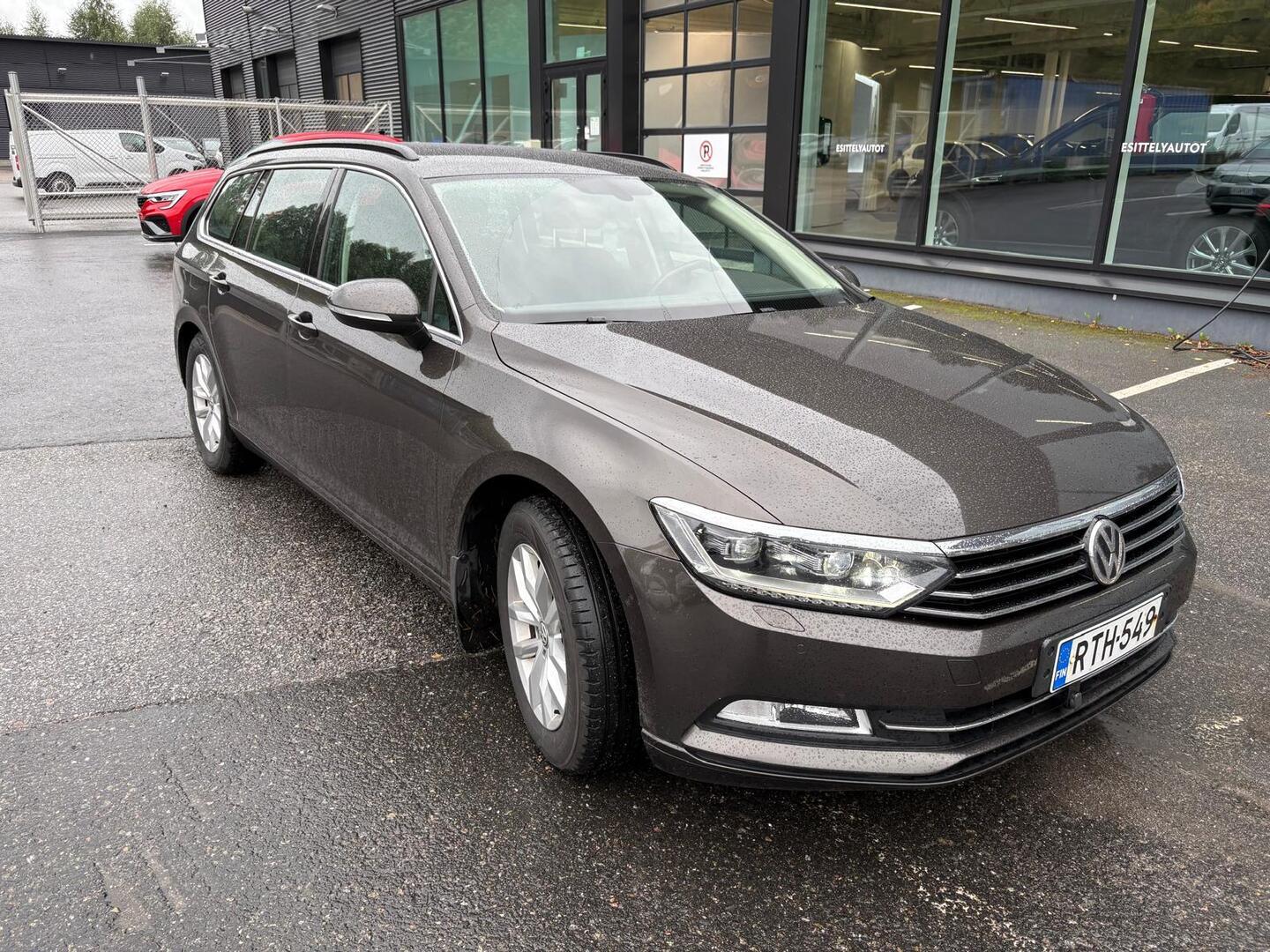 VOLKSWAGEN Passat 2017