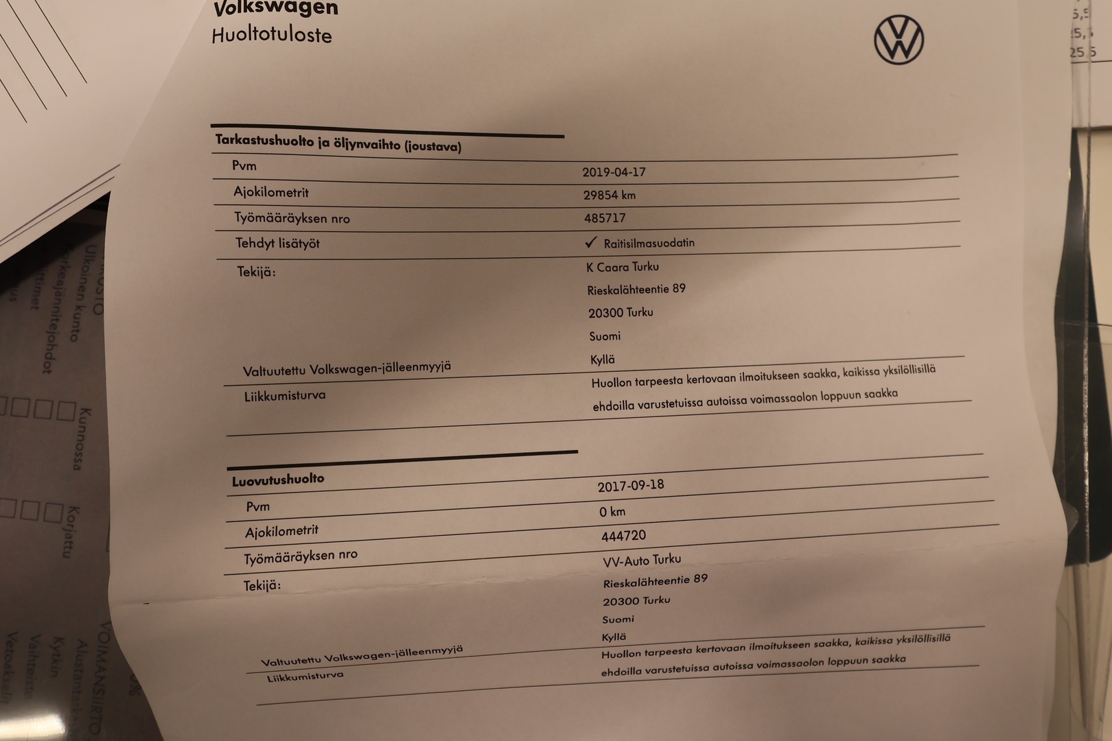 VOLKSWAGEN Passat 31