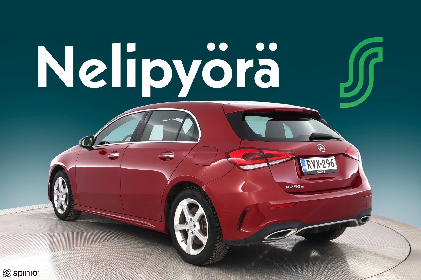 MERCEDES-BENZ A 2022