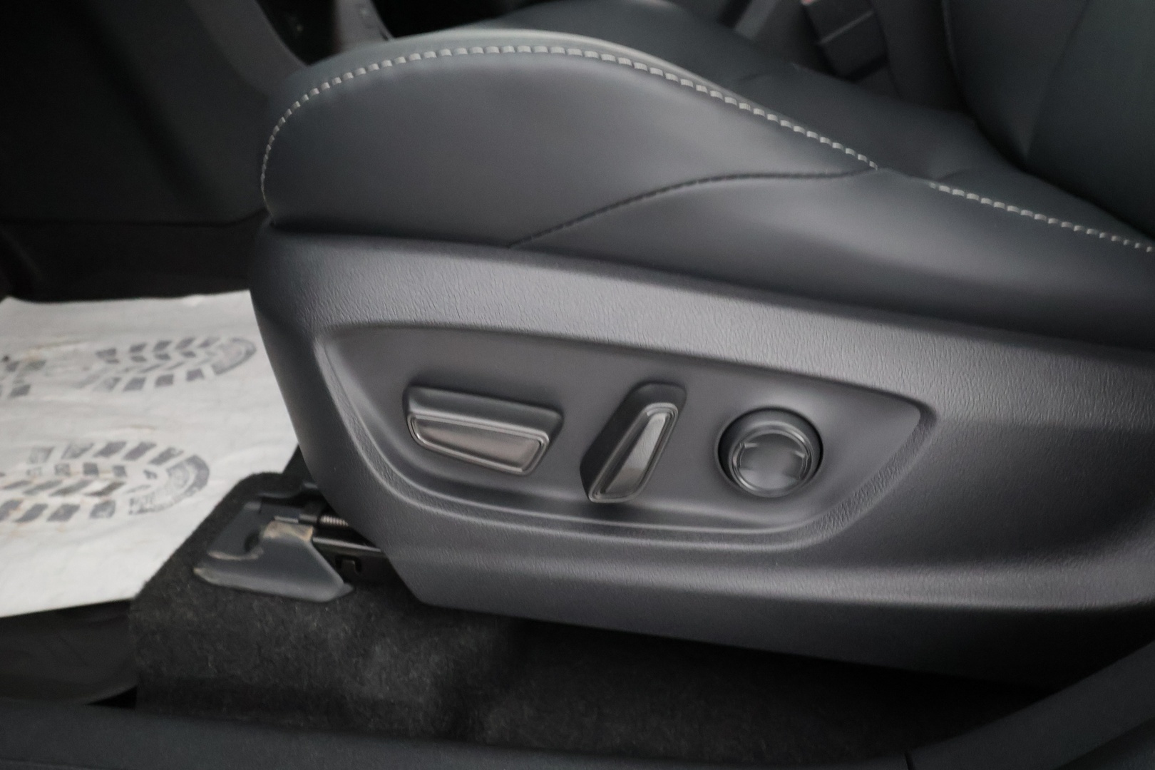 SUBARU Solterra 2026