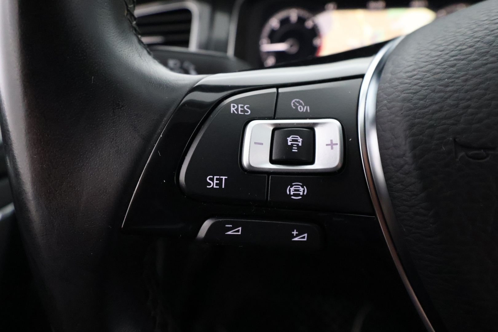 VOLKSWAGEN Golf 2019