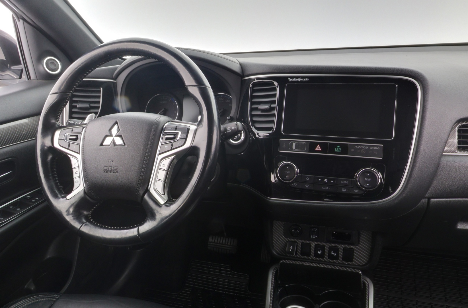 MITSUBISHI Outlander PHEV 2019