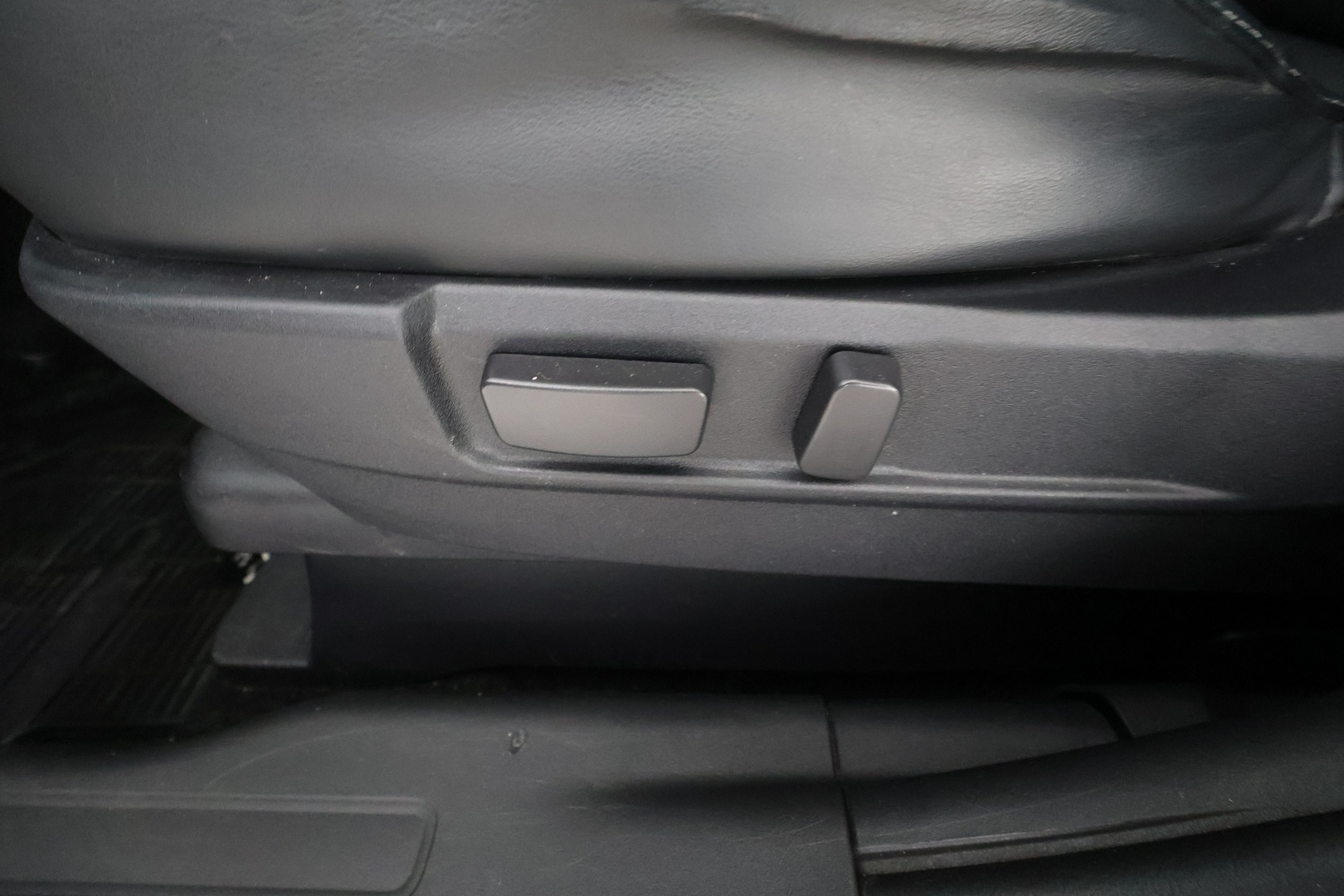 MITSUBISHI Outlander PHEV 2019