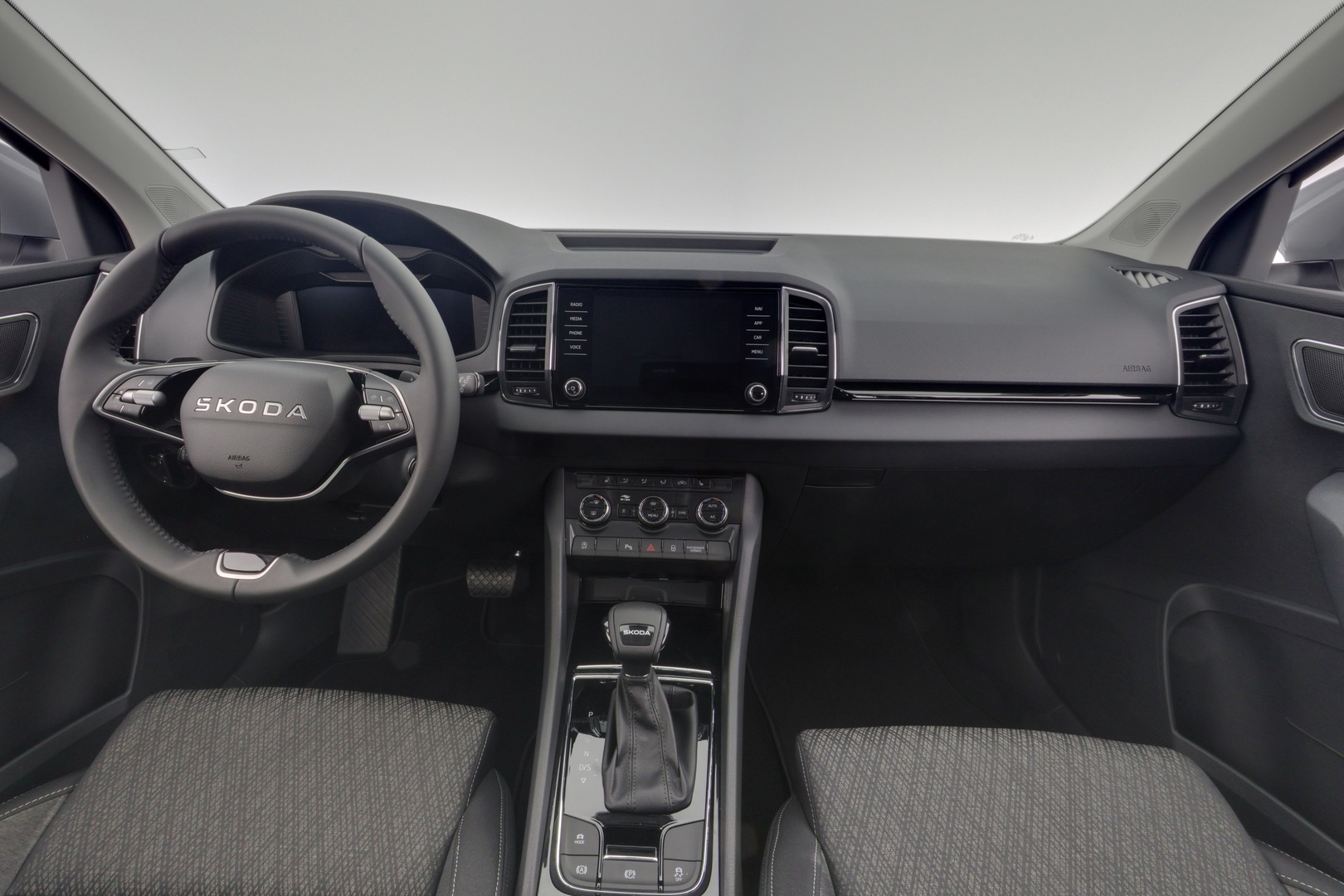 SKODA Karoq 2027