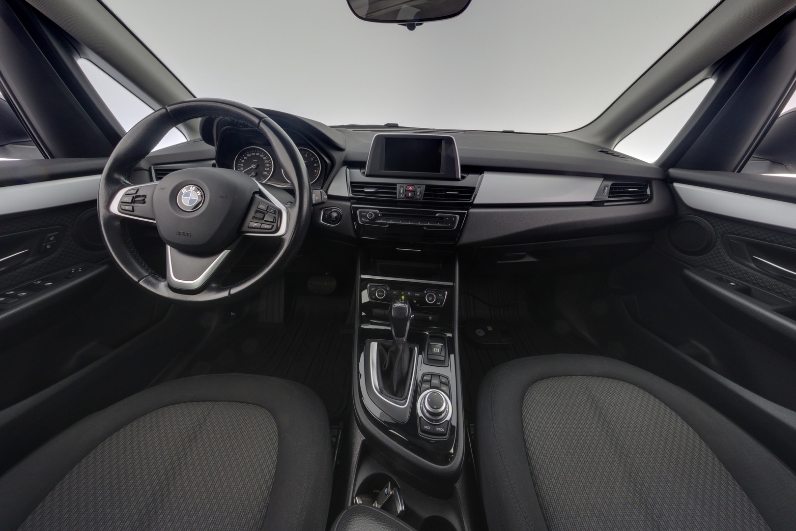 BMW 218 2015