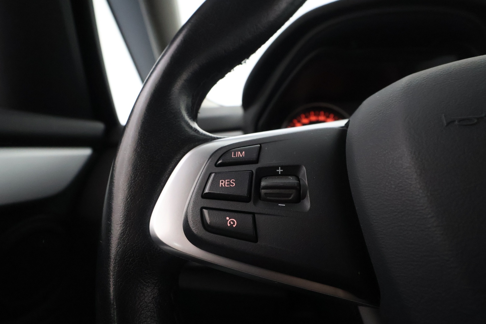 BMW 218 2015