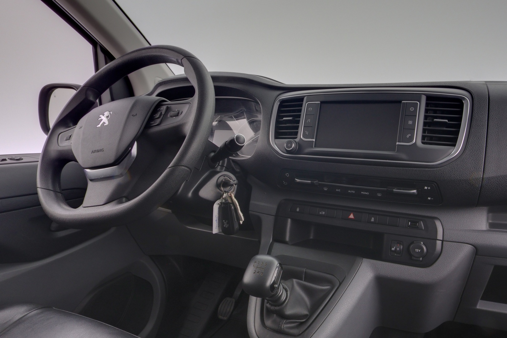 PEUGEOT Expert 2016