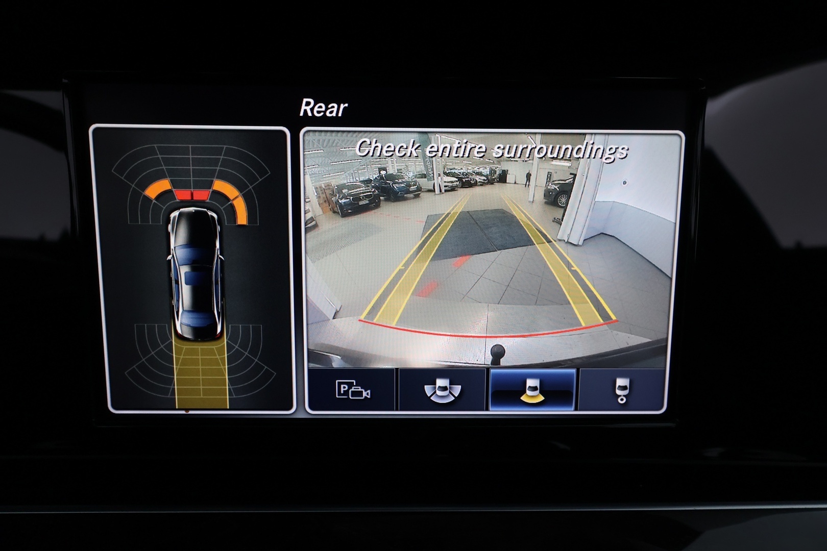 MERCEDES-BENZ E 2016