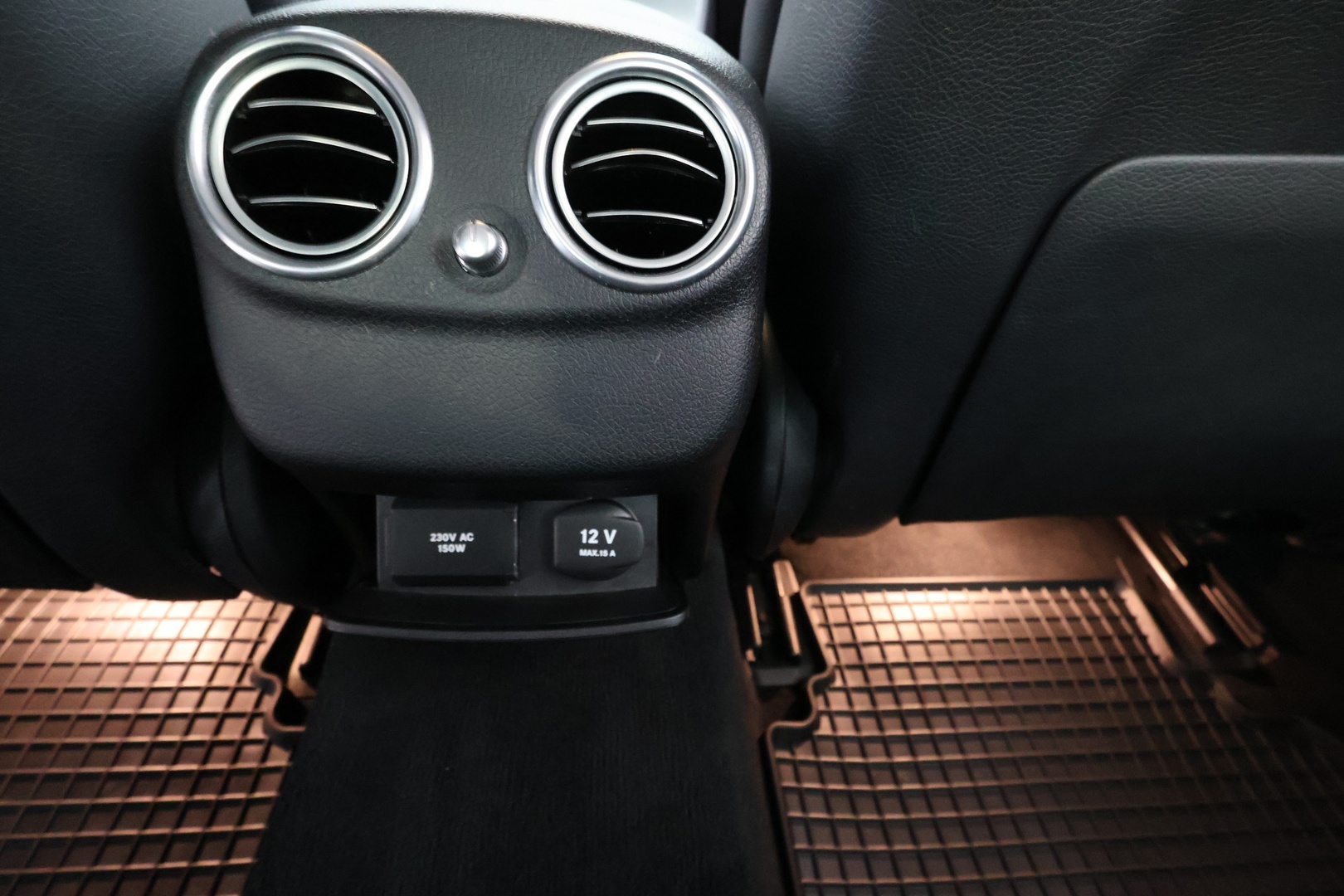 MERCEDES-BENZ E 2016