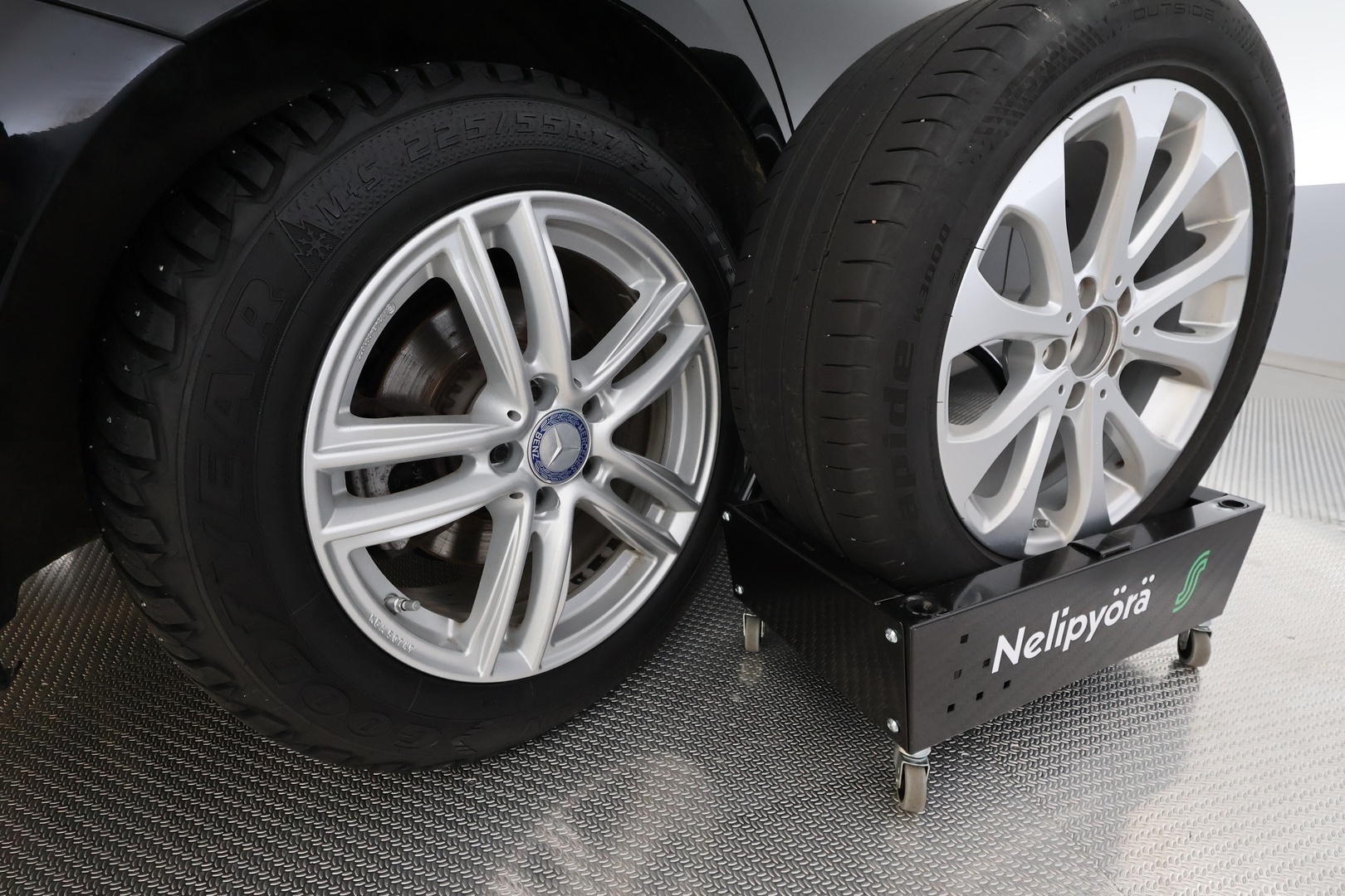 MERCEDES-BENZ E 2016