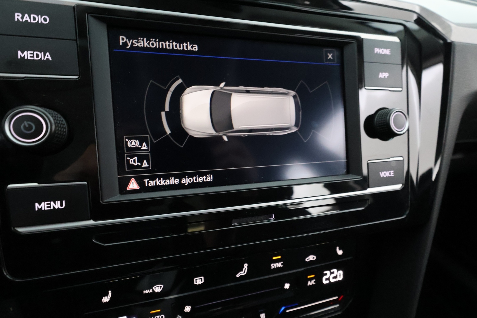VOLKSWAGEN Passat 2022
