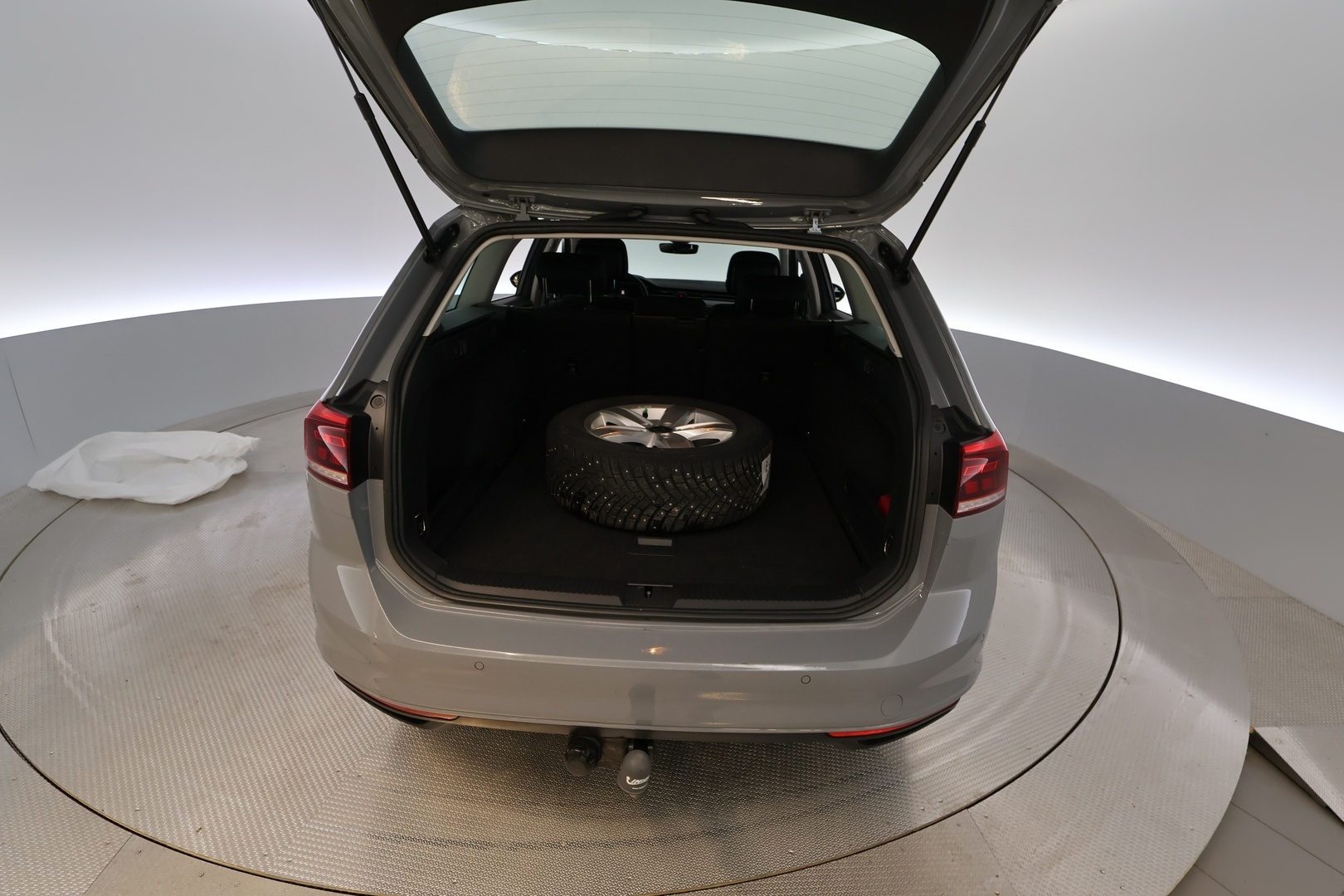 VOLKSWAGEN Passat 2022