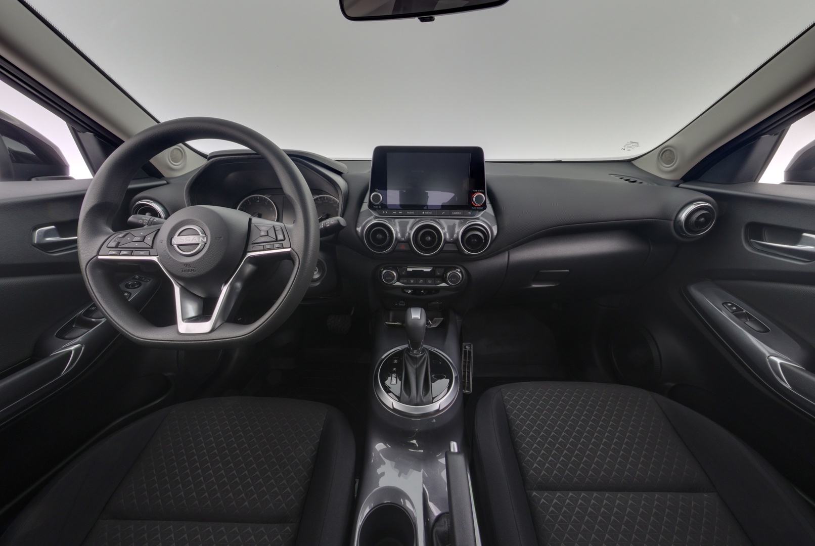 NISSAN Juke 2023