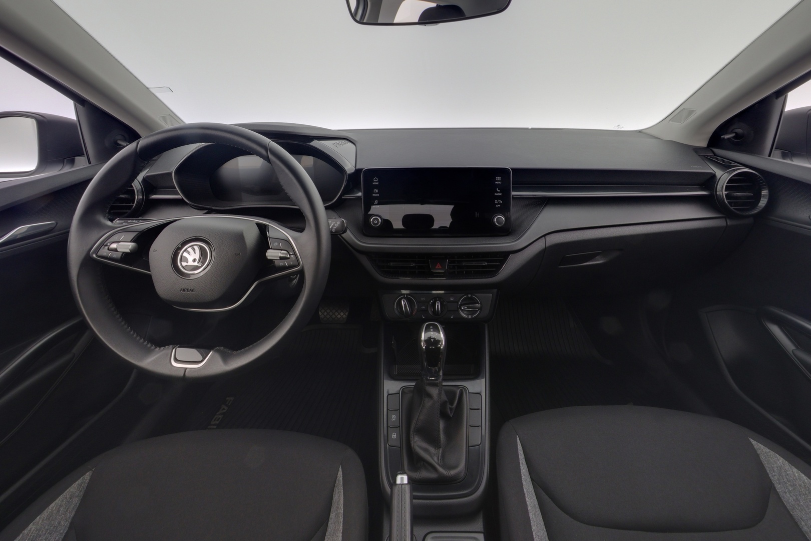 SKODA Fabia 2024