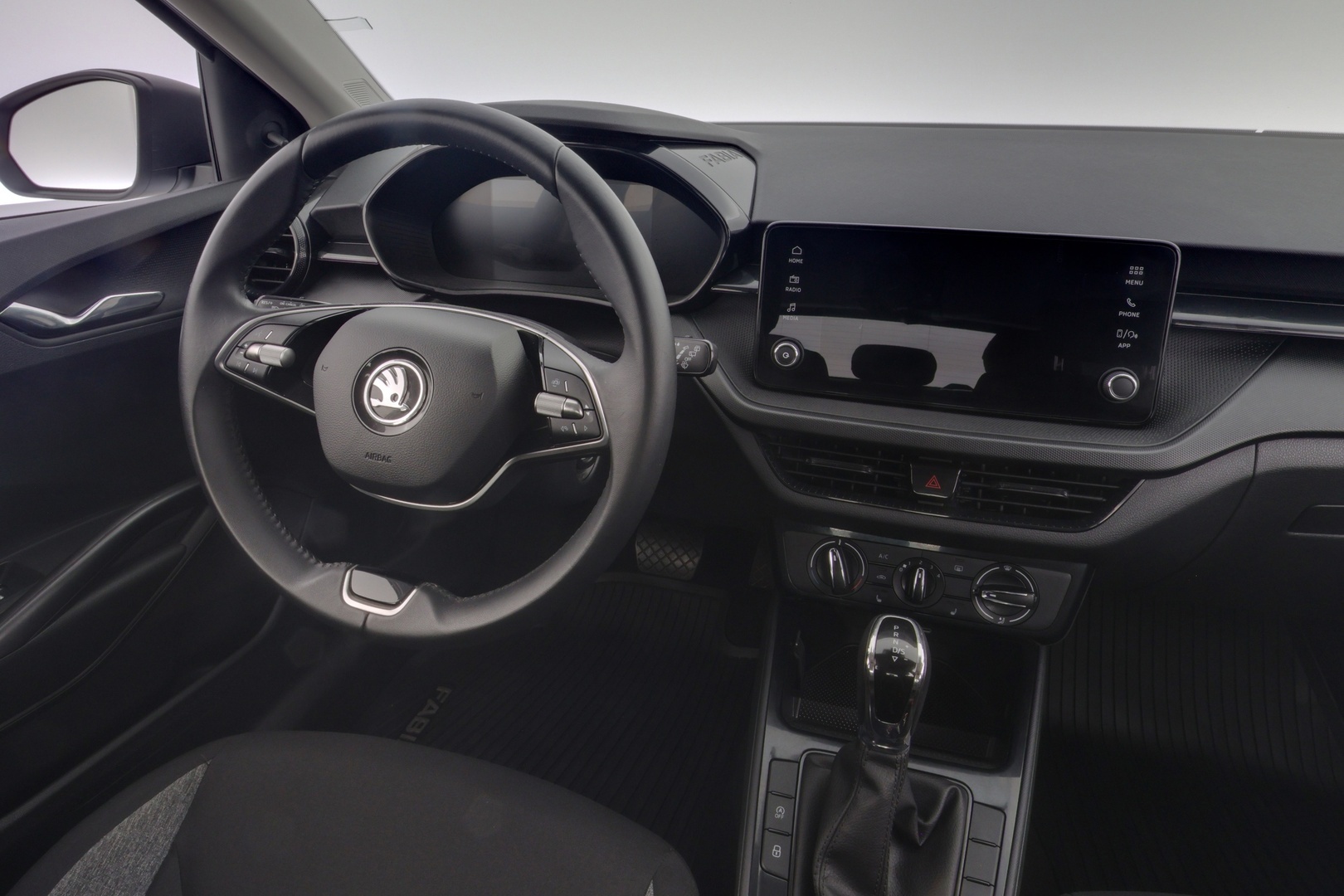 SKODA Fabia 2024