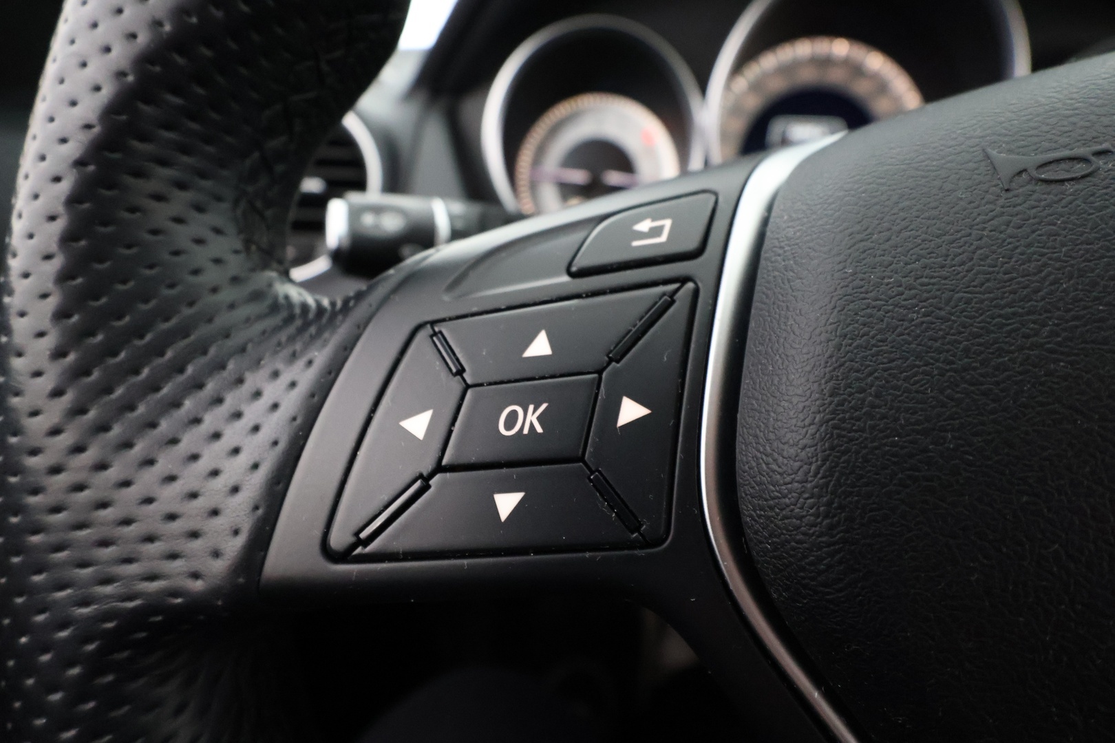 MERCEDES-BENZ C 2014