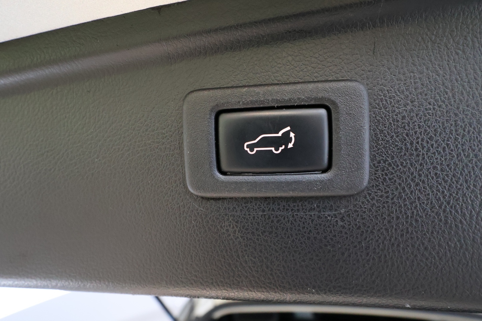 SUBARU Outback 2018