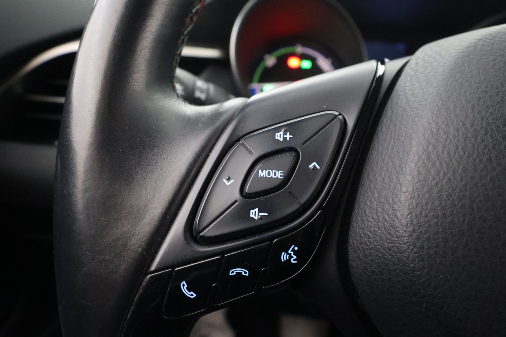 TOYOTA C-HR 2019