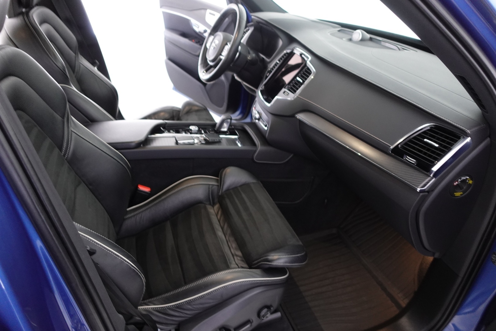 VOLVO XC90 2020