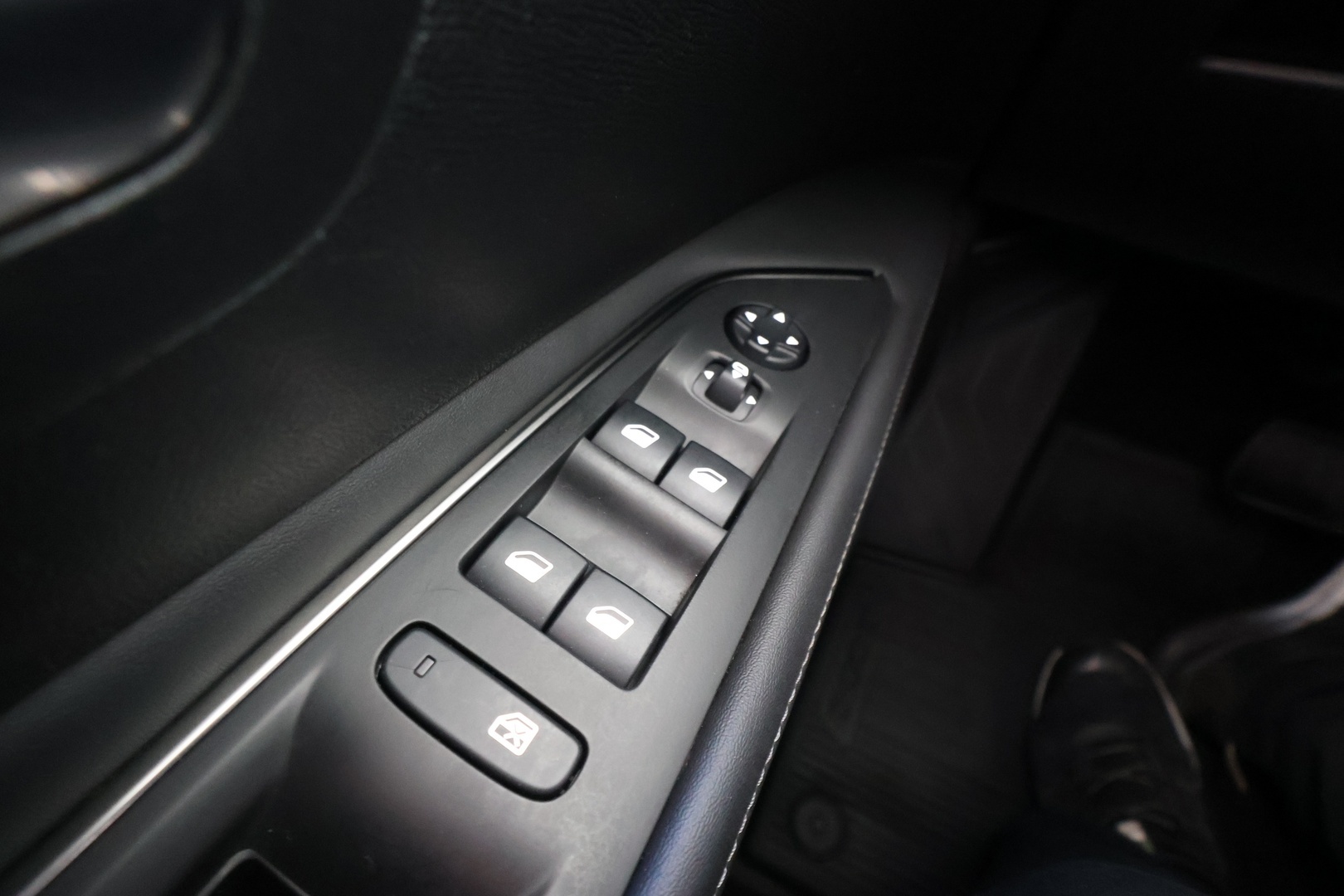 PEUGEOT 3008 2019