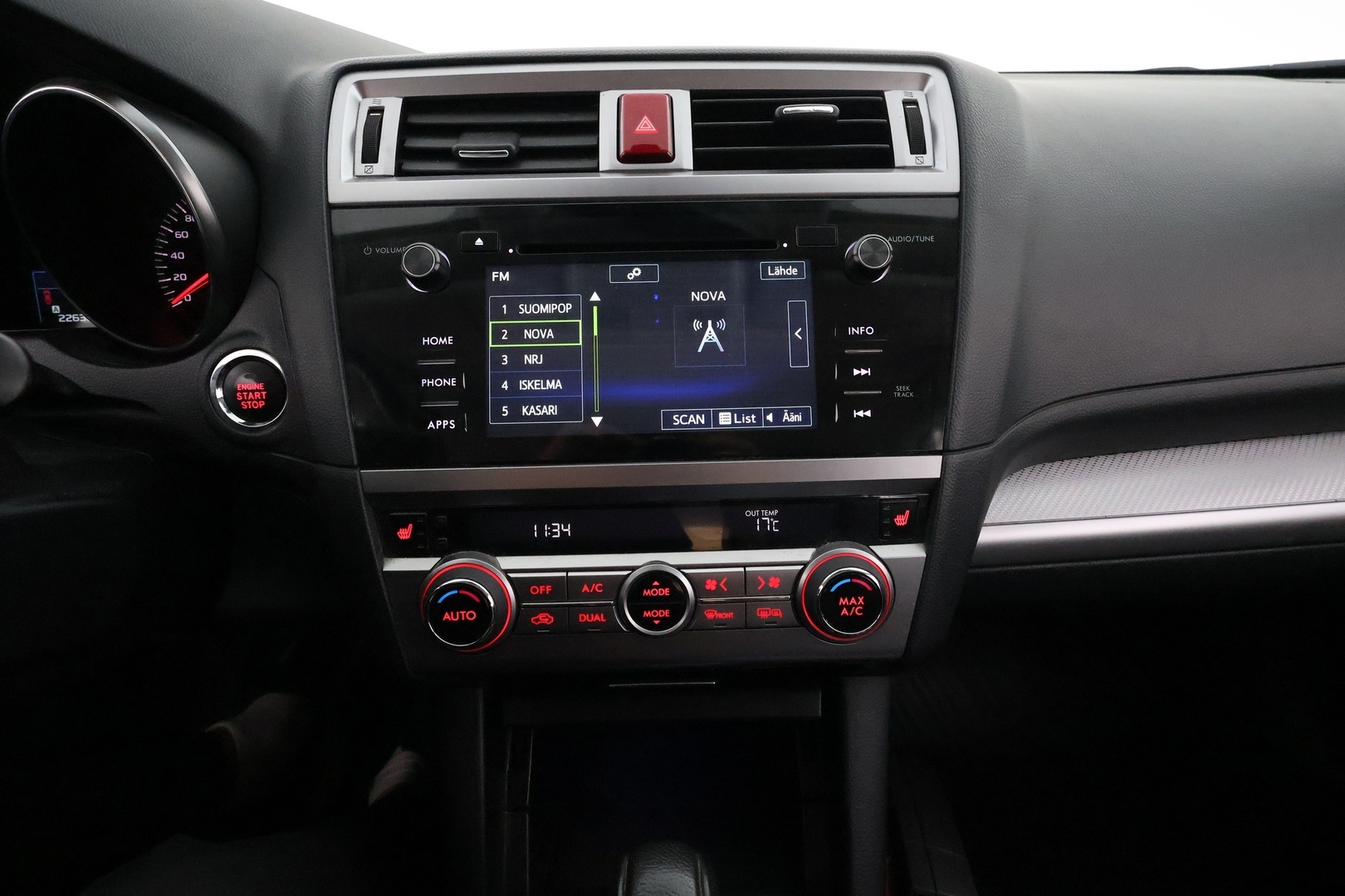 SUBARU Outback 2017