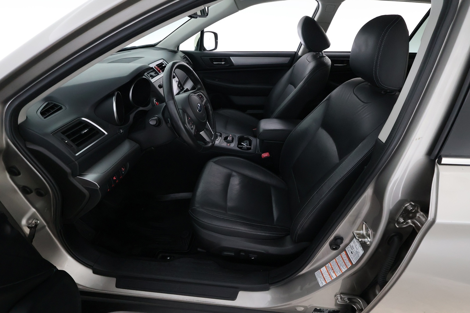 SUBARU Outback 2017