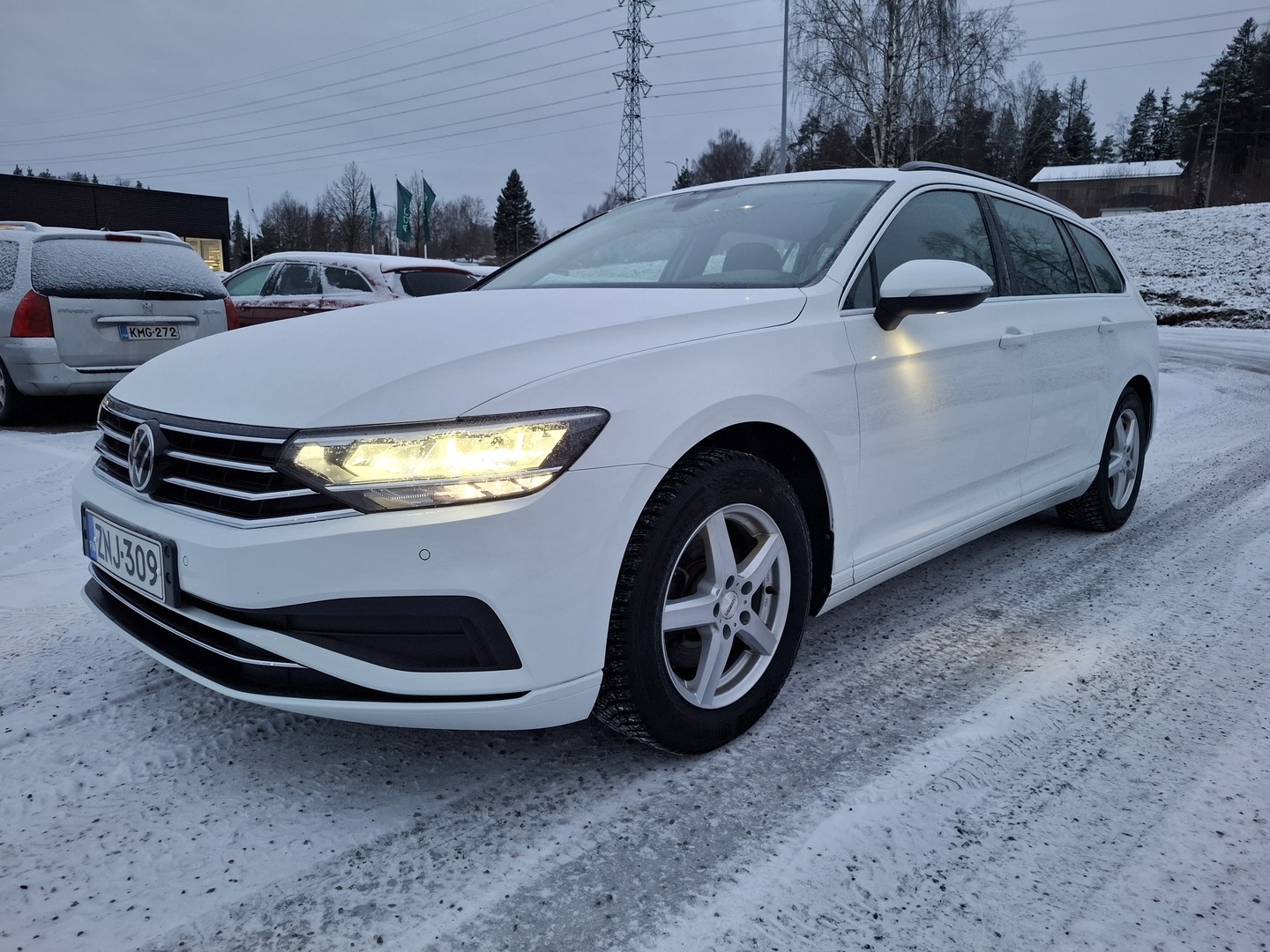 VOLKSWAGEN Passat 2022