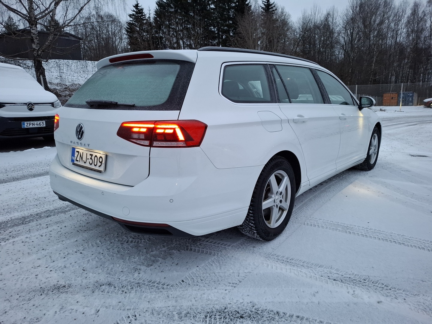 VOLKSWAGEN Passat 2022