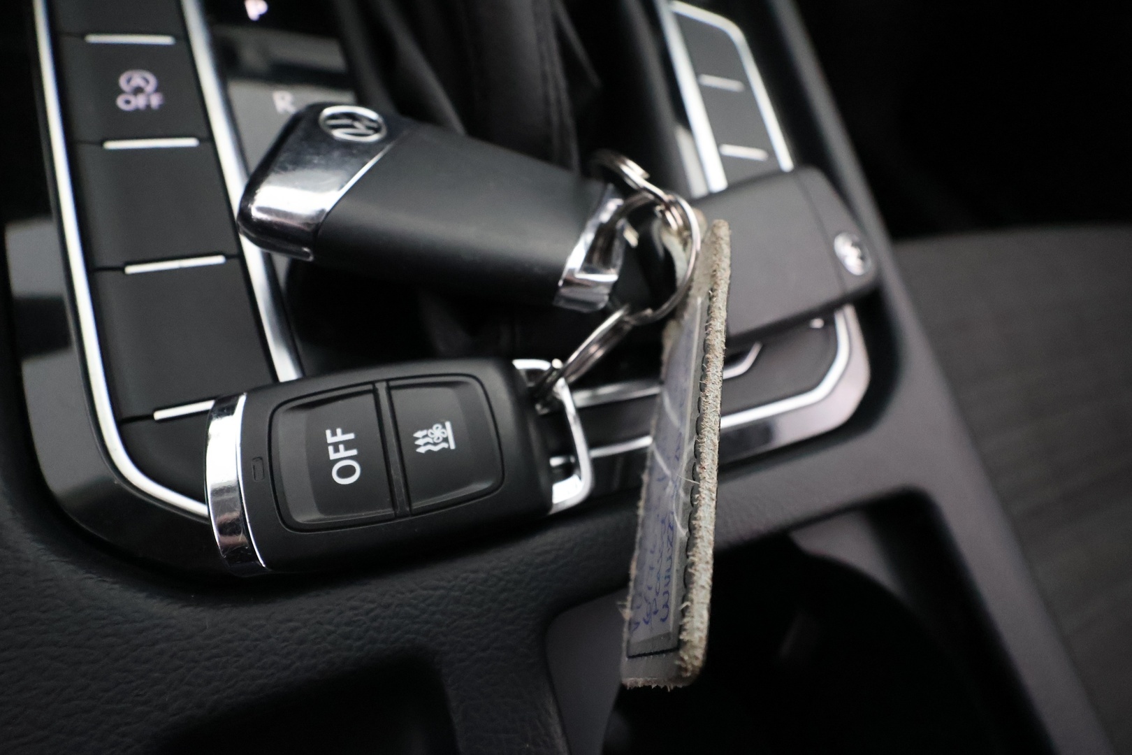 VOLKSWAGEN Passat 2022