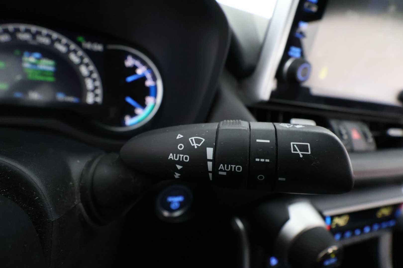 TOYOTA RAV4 Plug-in 2021