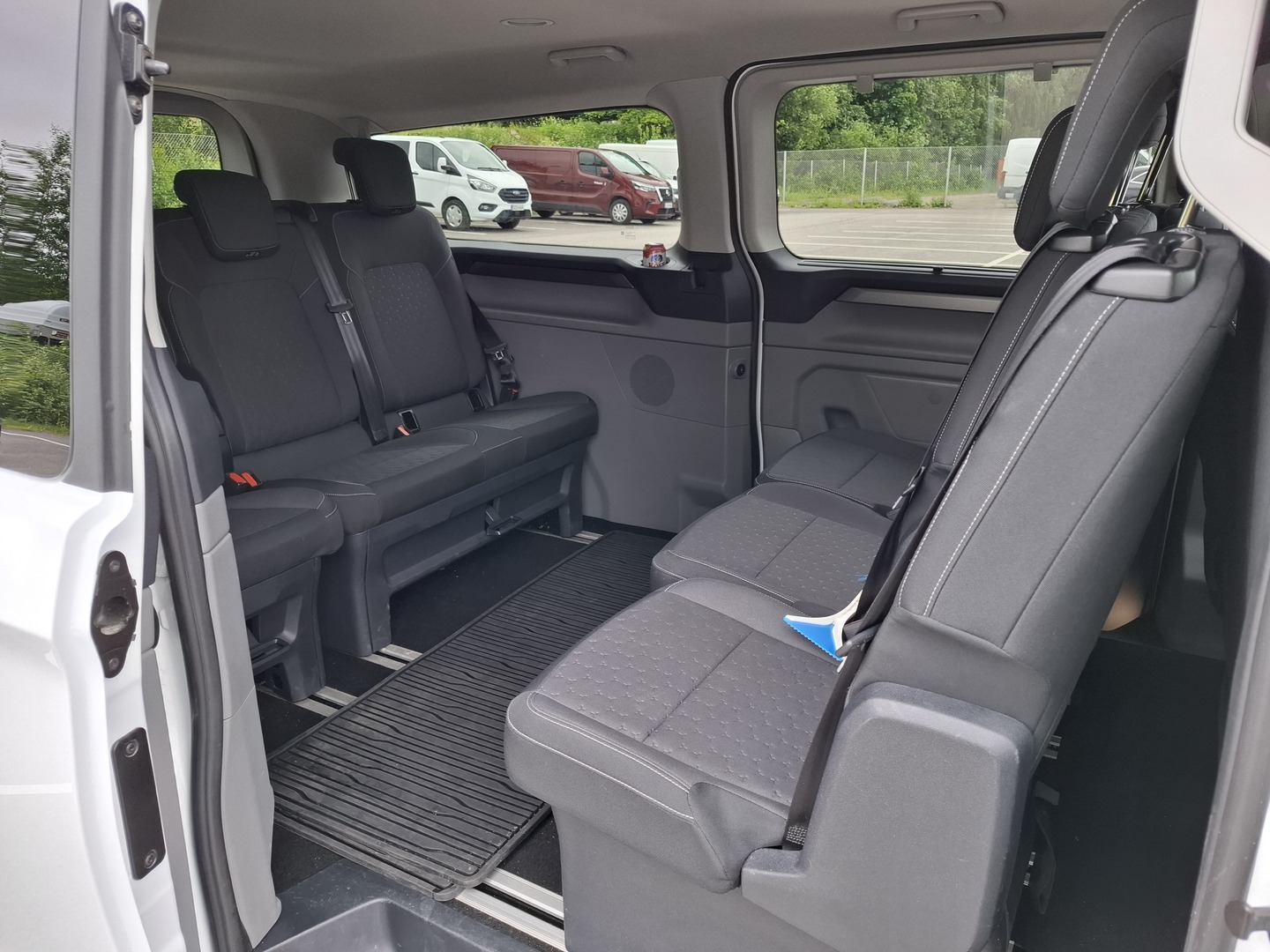 FORD Tourneo Custom 2025