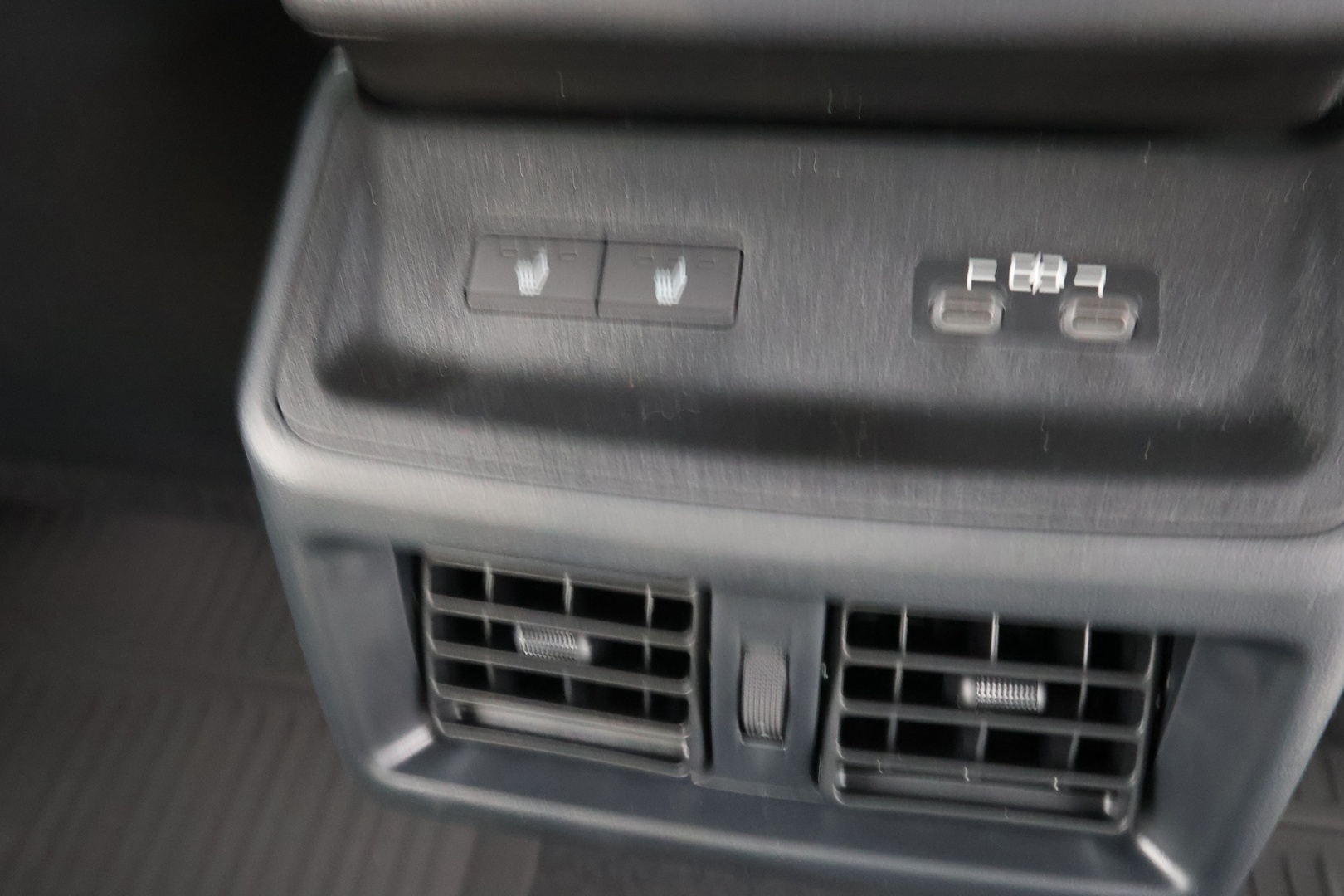 SUBARU Solterra 2026