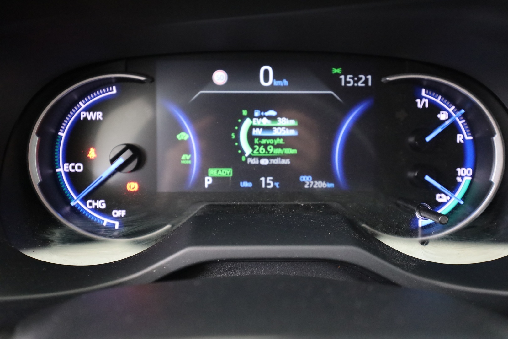 TOYOTA RAV4 Plug-in 14