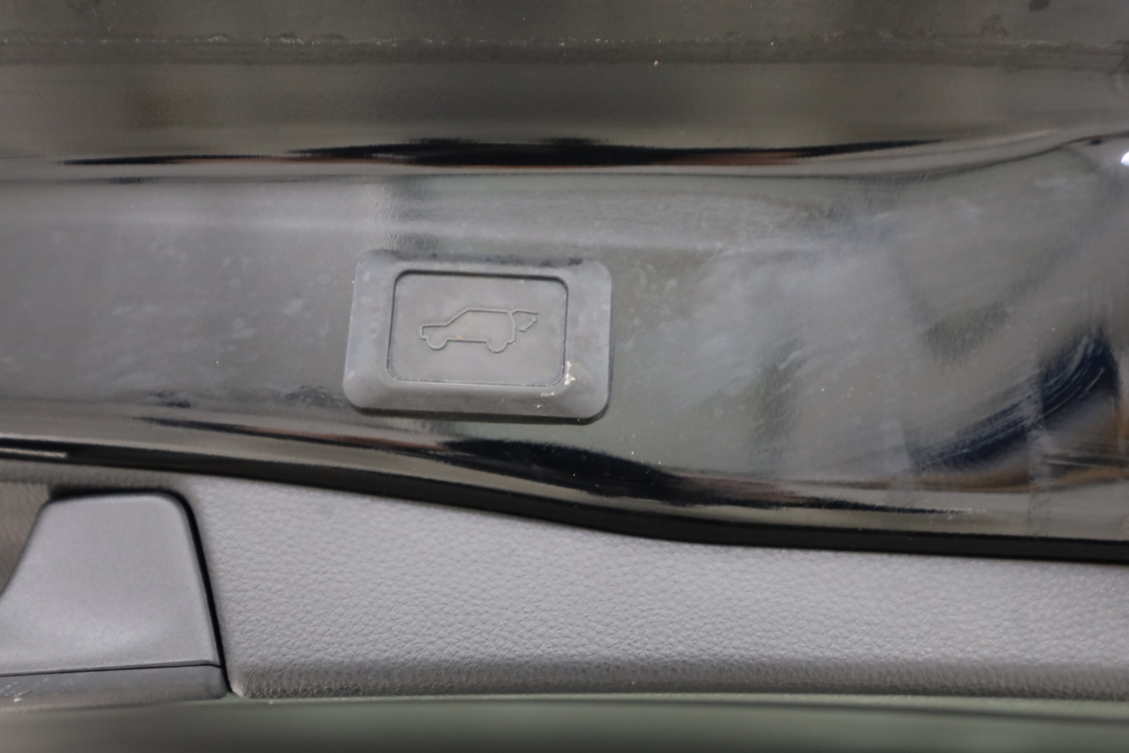 TOYOTA RAV4 Plug-in 25