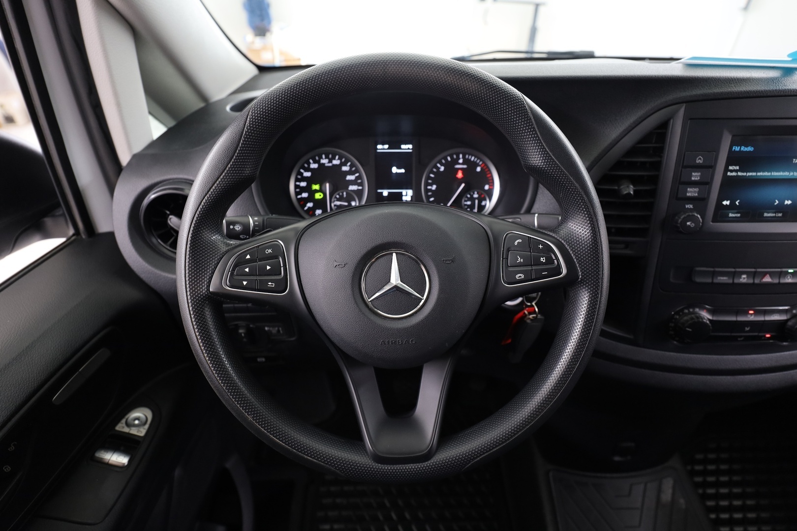 MERCEDES-BENZ Vito 12