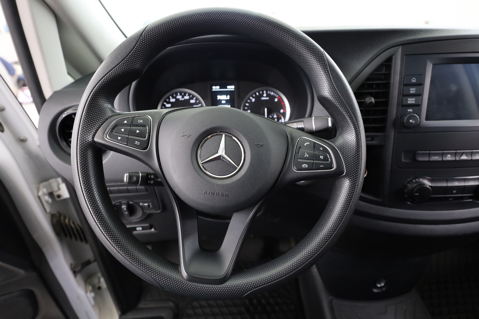 MERCEDES-BENZ Vito 12