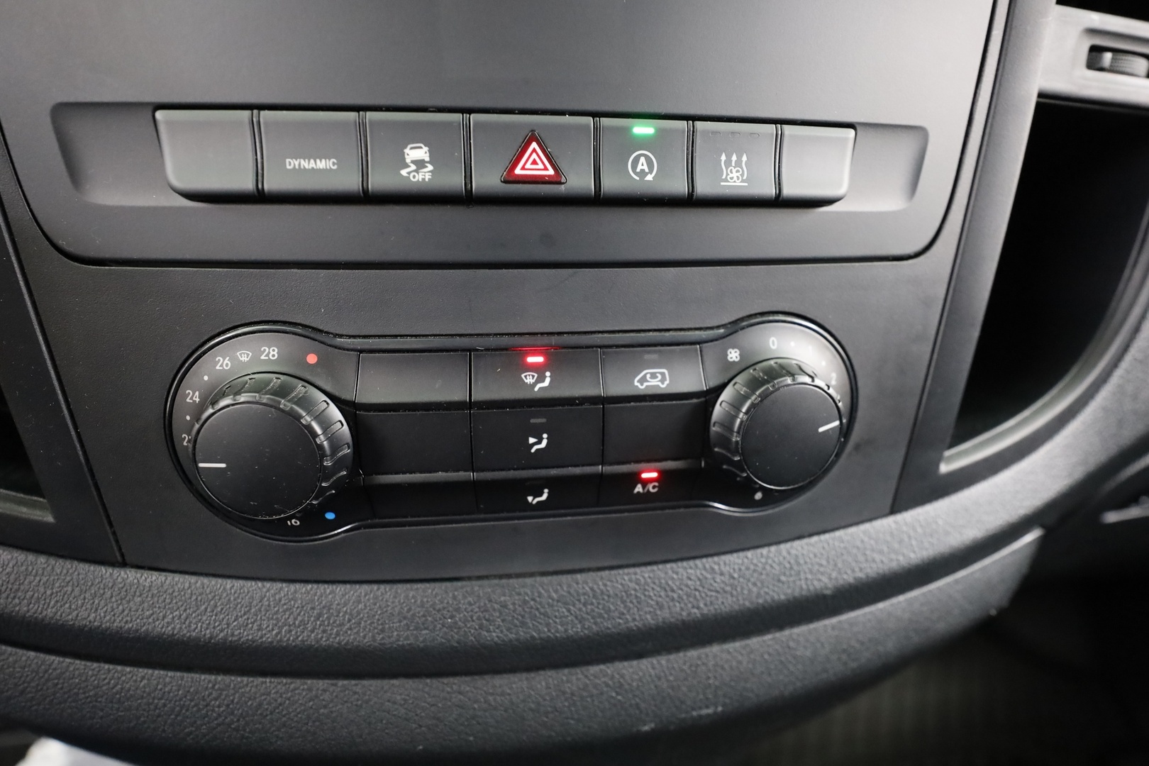 MERCEDES-BENZ Vito 15