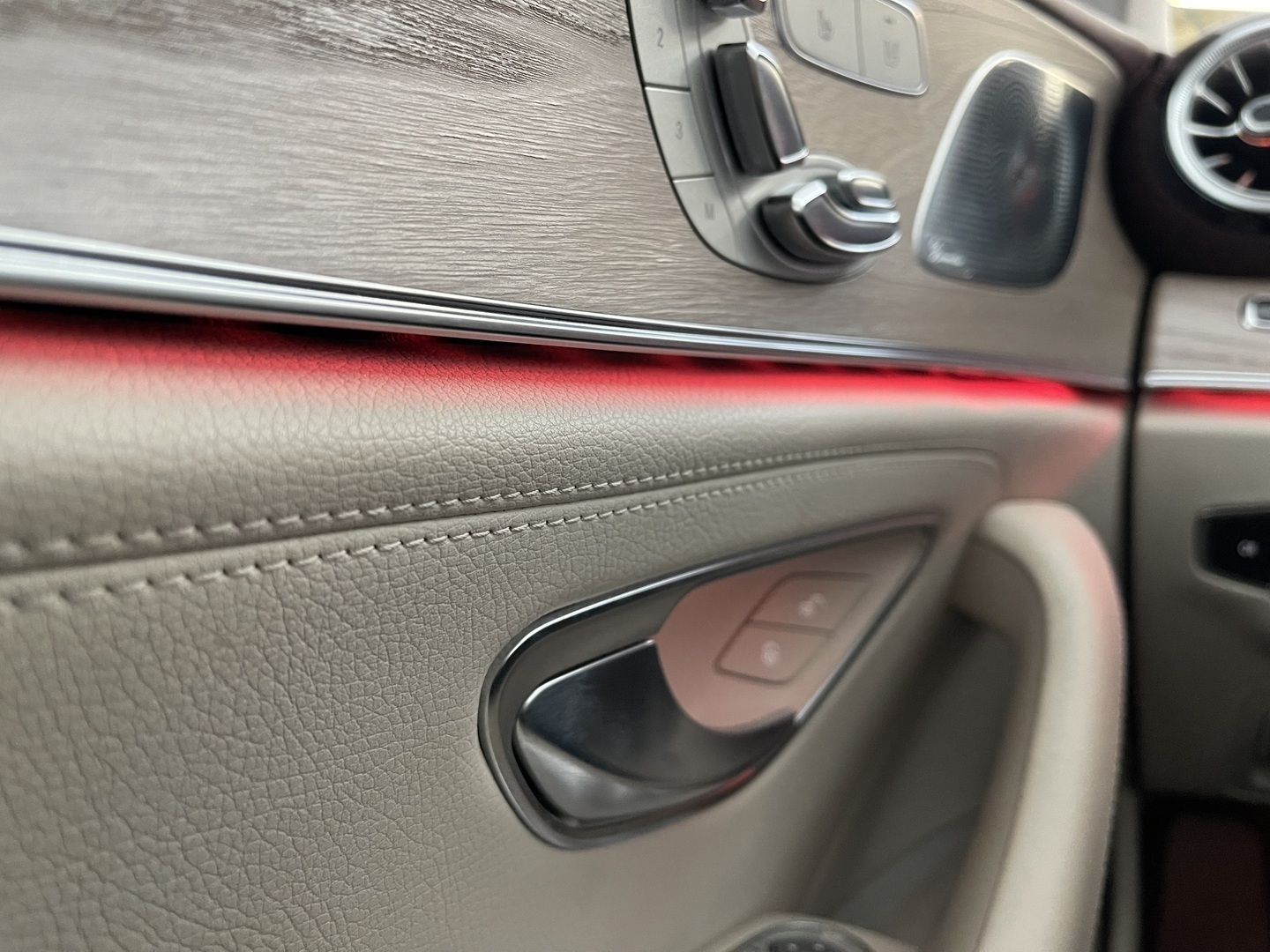 MERCEDES-BENZ CLS 29