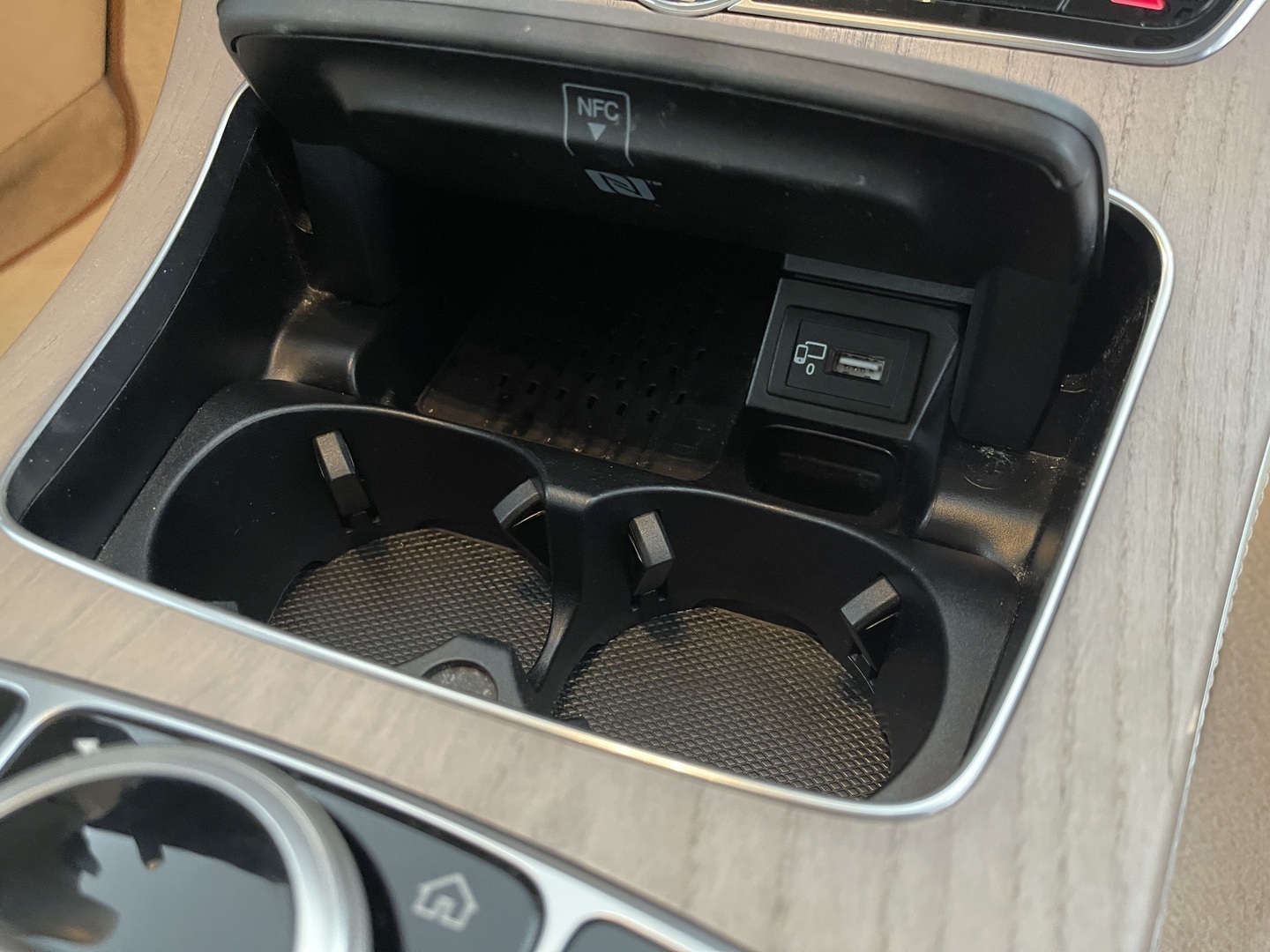 MERCEDES-BENZ CLS 33
