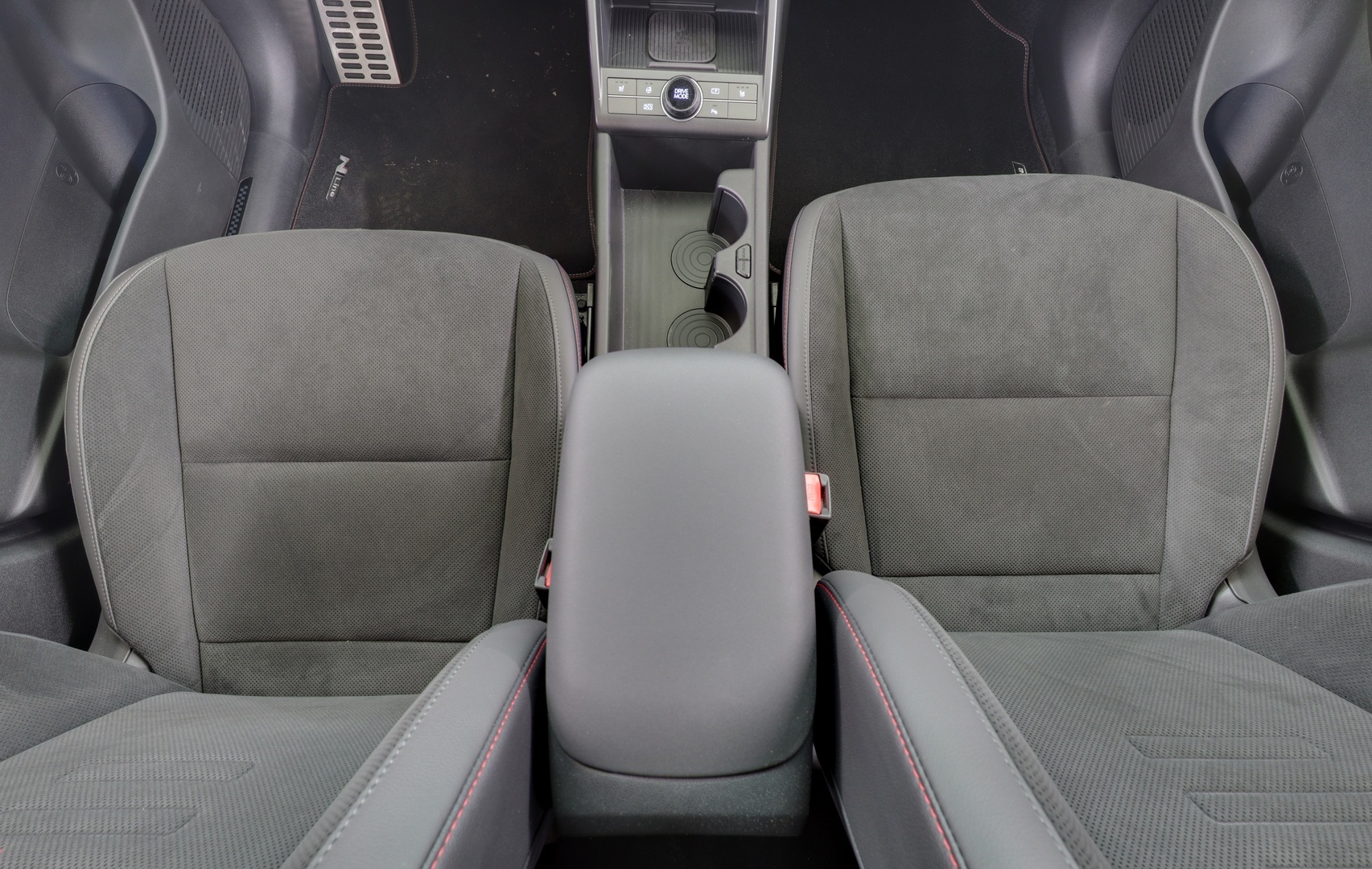 HYUNDAI KONA Electric 12