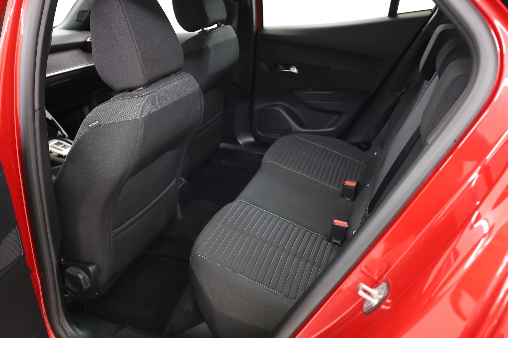 PEUGEOT 2008 21