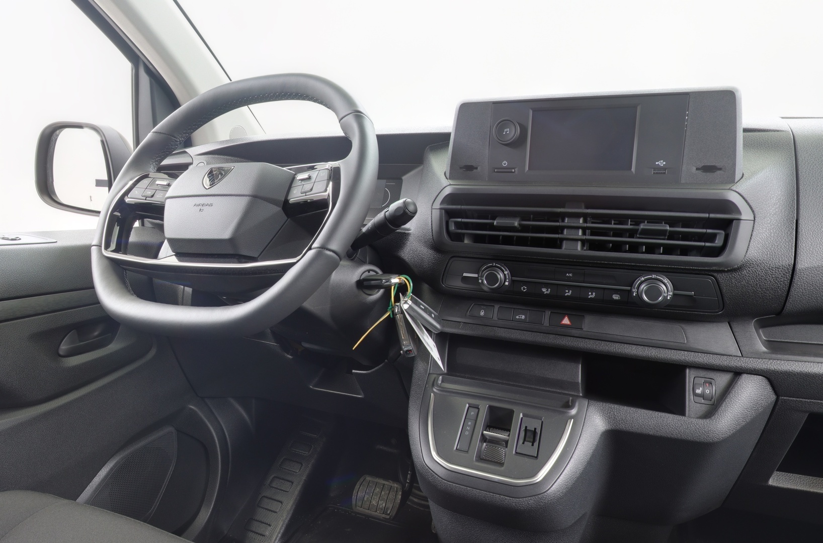 PEUGEOT Expert 11