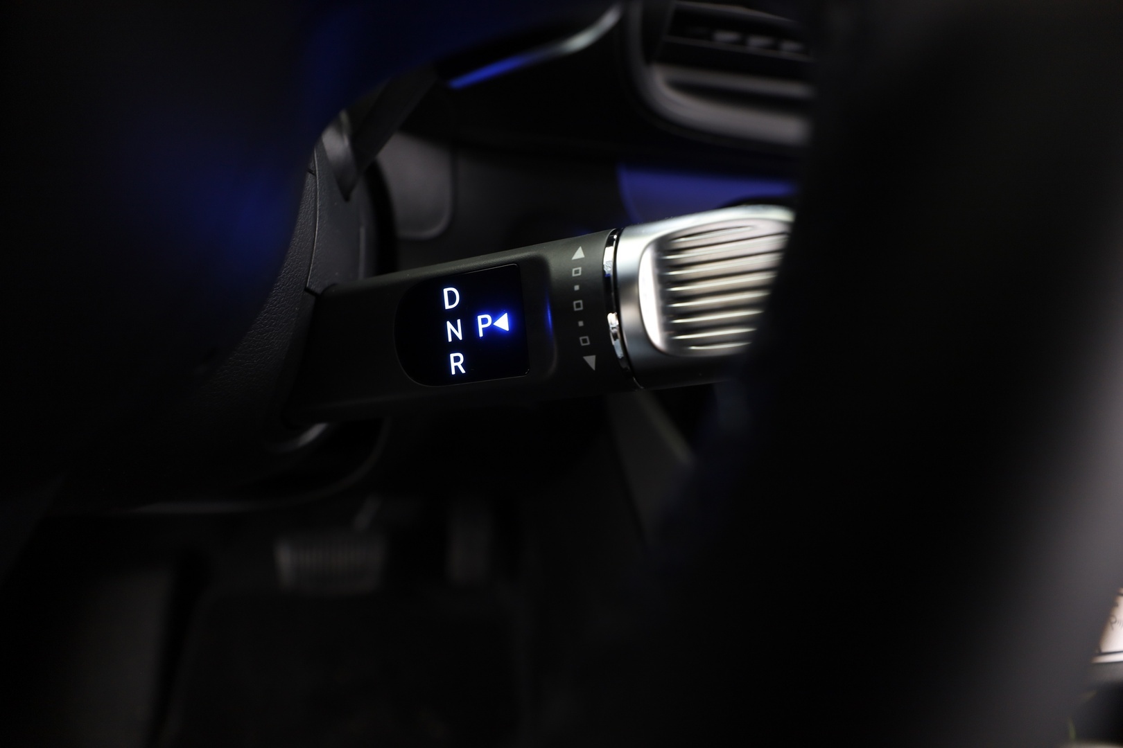 HYUNDAI INSTER 18
