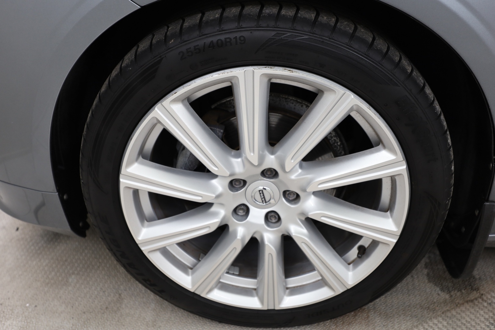 VOLVO S90 29