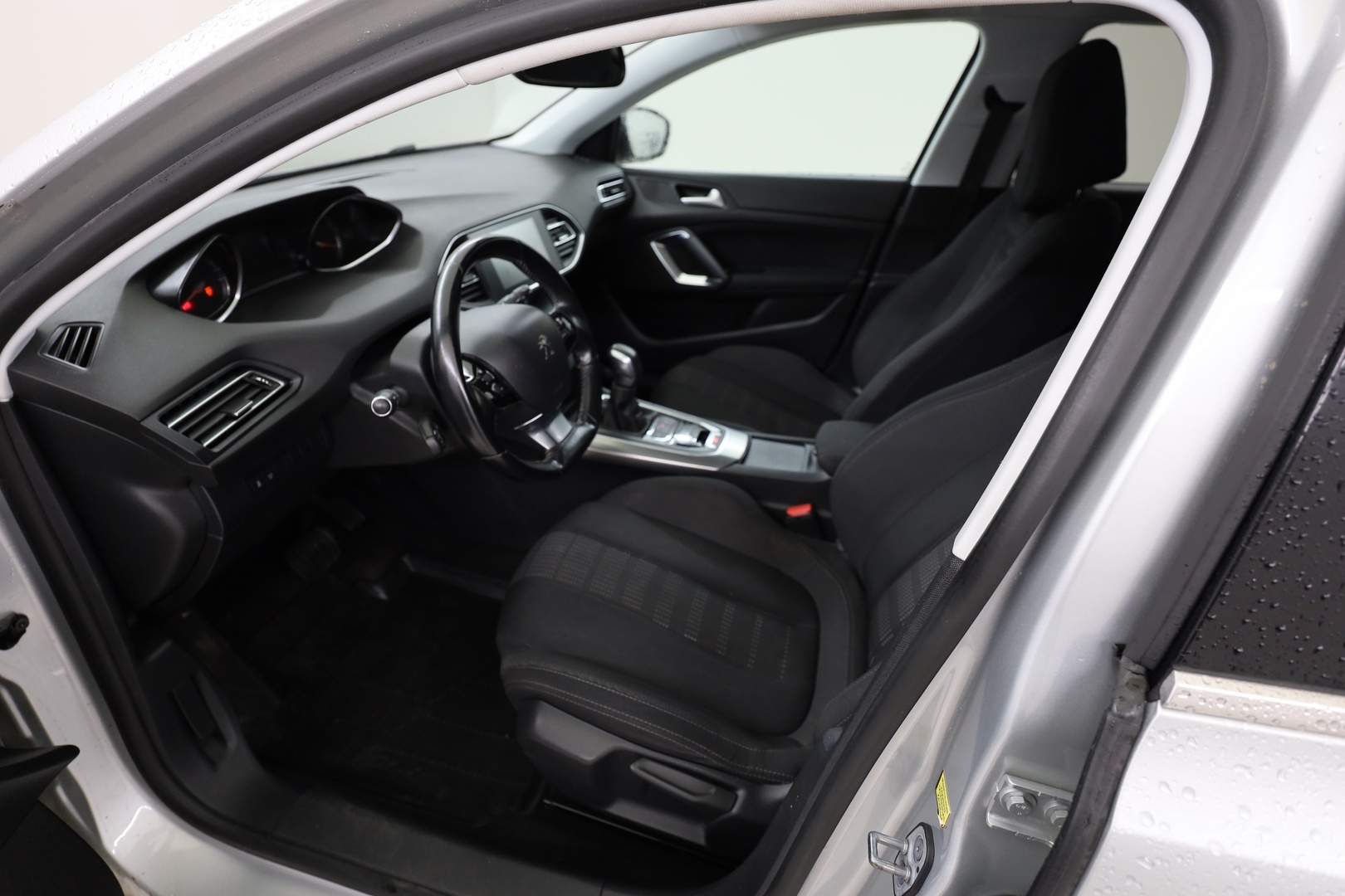 PEUGEOT 308 18