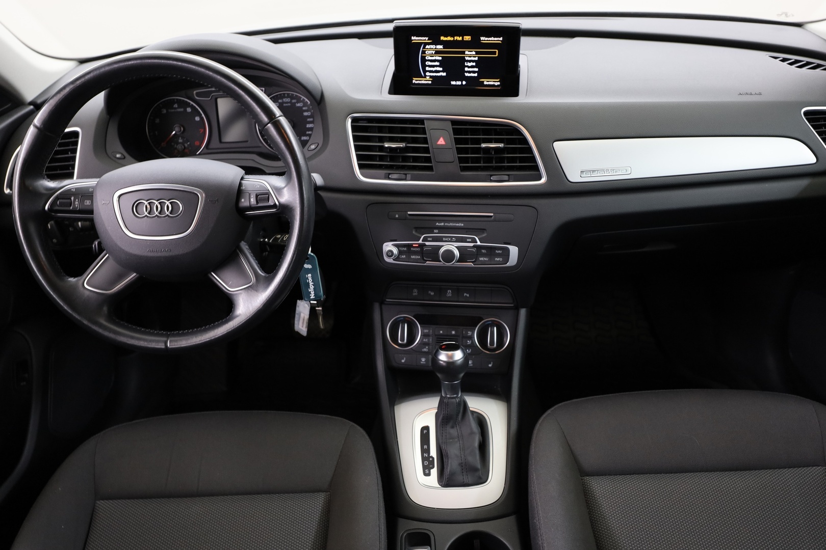AUDI Q3 20