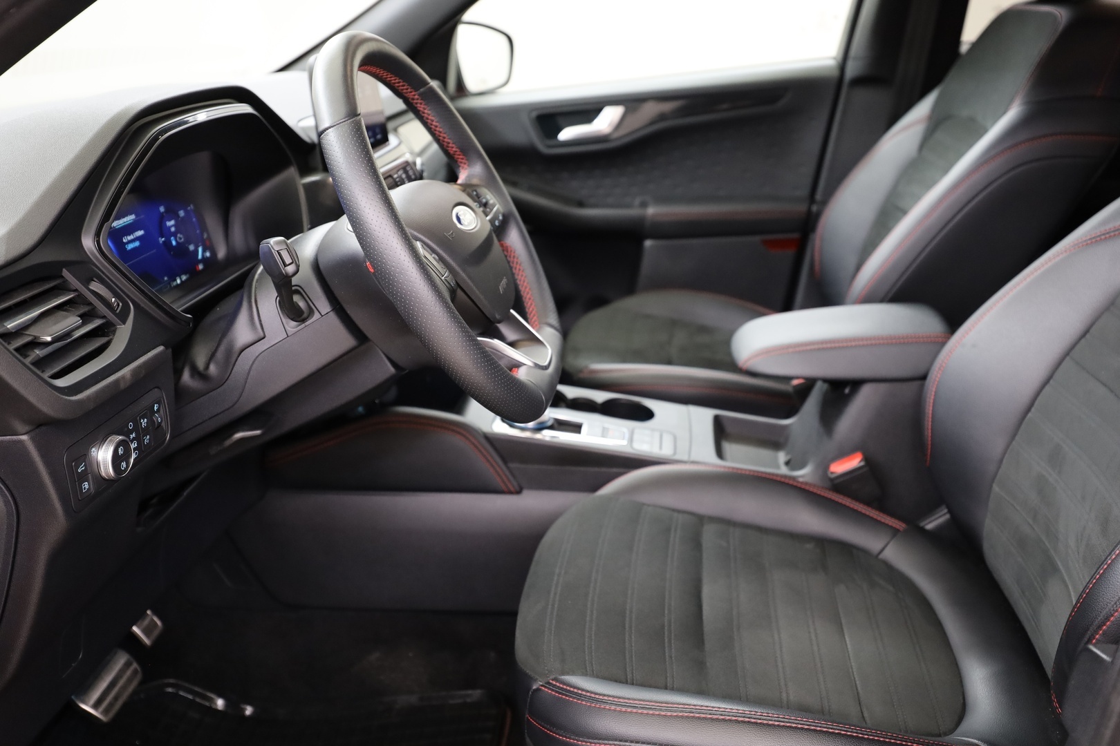 FORD Kuga 14