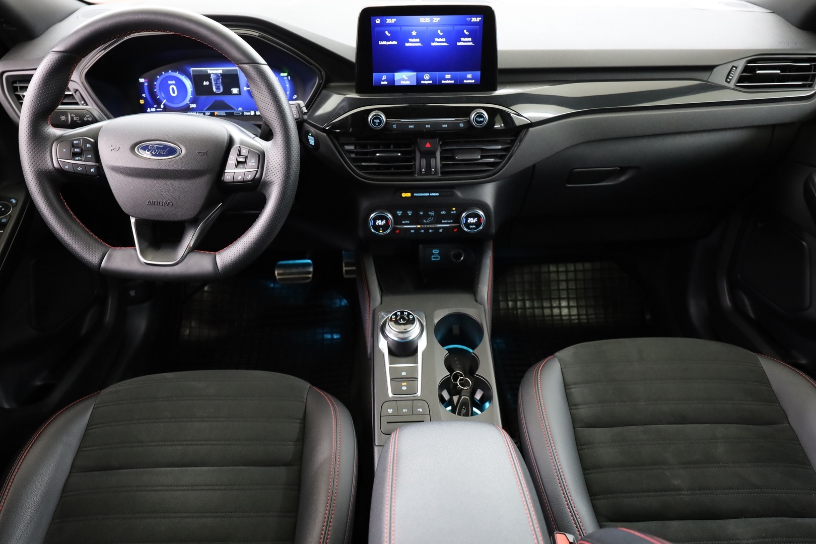 FORD Kuga 21