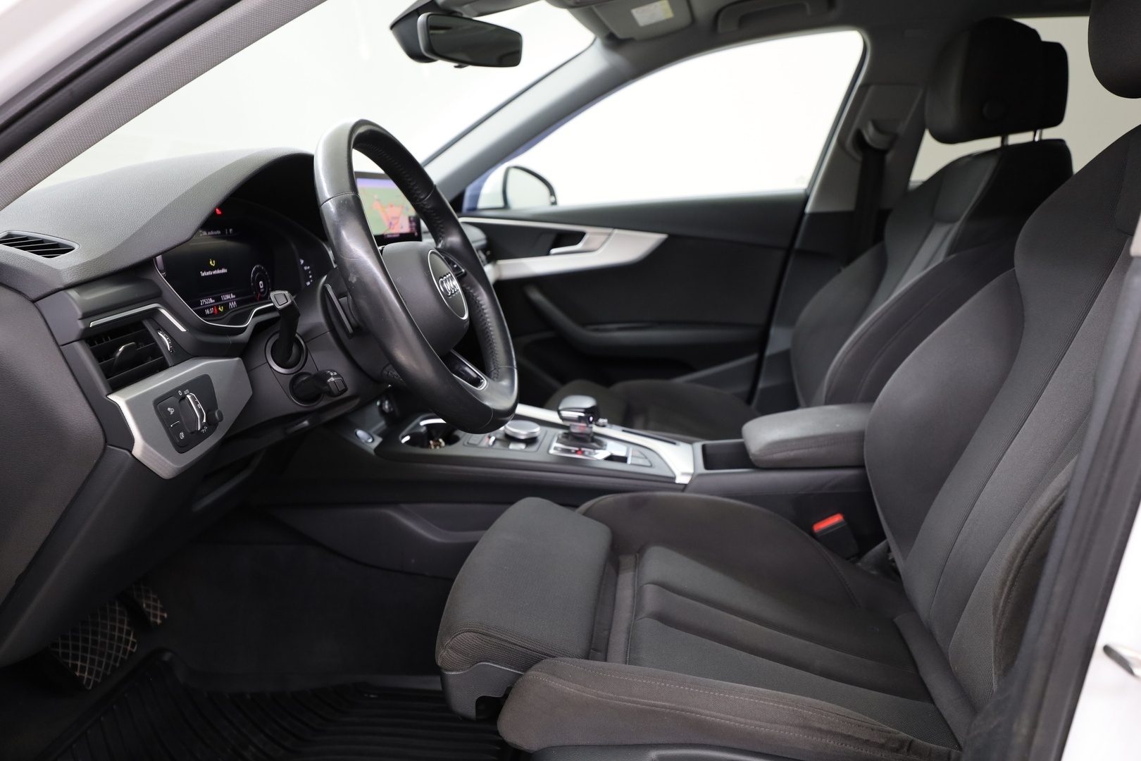 AUDI A4 14